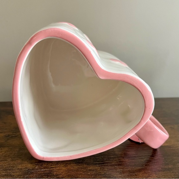 Valentine’s | Pink Heart Shaped Mug 🩷 - Picture 6 of 6